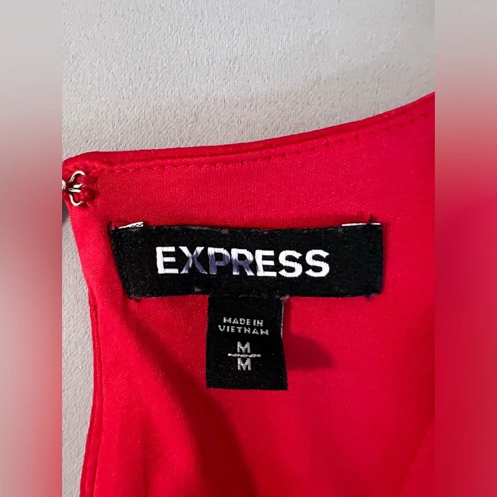 Express Women’sDress Bright Red,‎ Fit & Flare, Long Sleves  V-Neck Wrap Sz Small